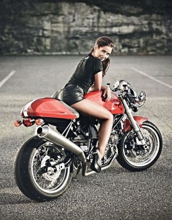 Cafe racer girl 8