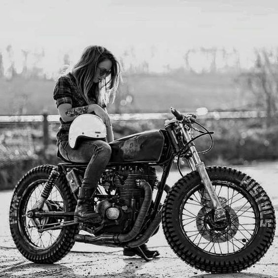 Cafe racer girl 9