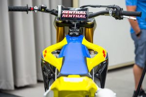 2018-Suzuki-RM-Z450-First-Look-002-1120x745