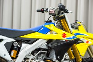 2018-Suzuki-RM-Z450-First-Look-003-1120x745