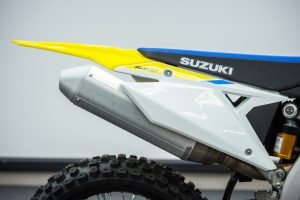 2018-Suzuki-RM-Z450-First-Look-007-1120x745