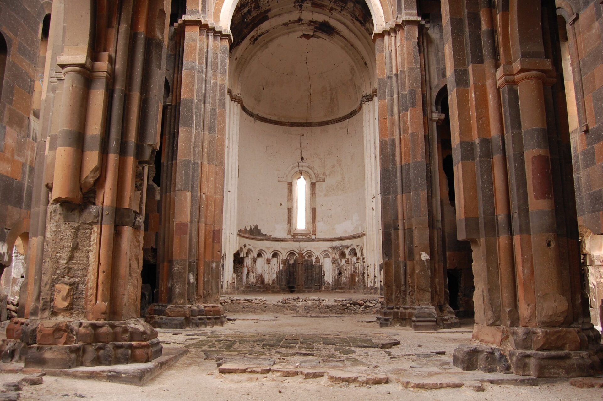 ani-kilise-16