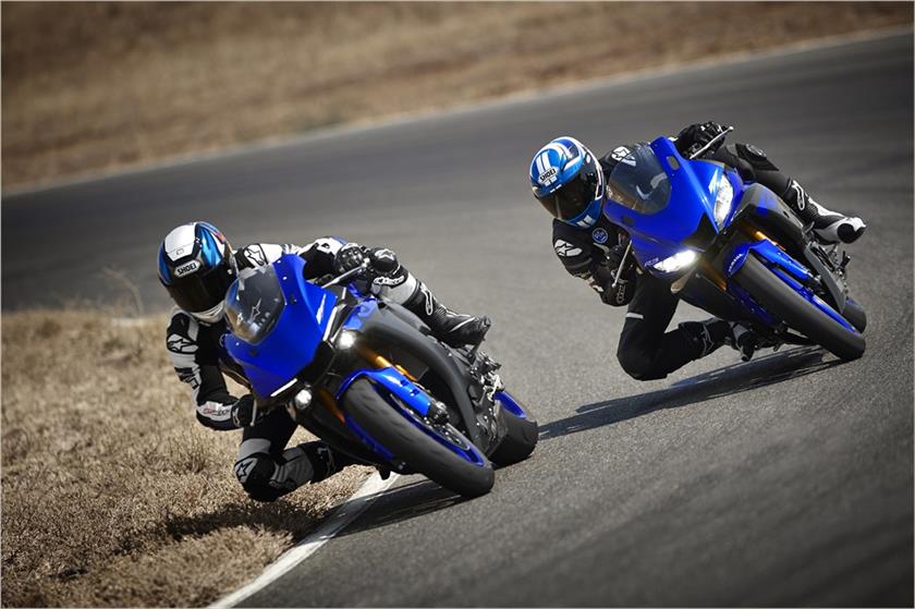 2019 Yamaha YZF R3 28