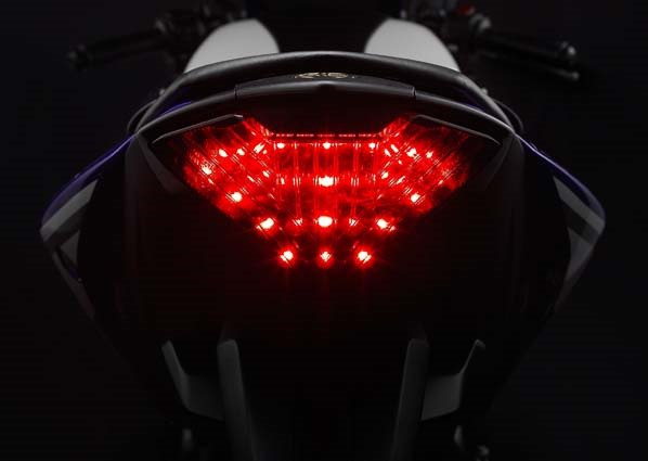 yamaha r25 - 2014 arkadan