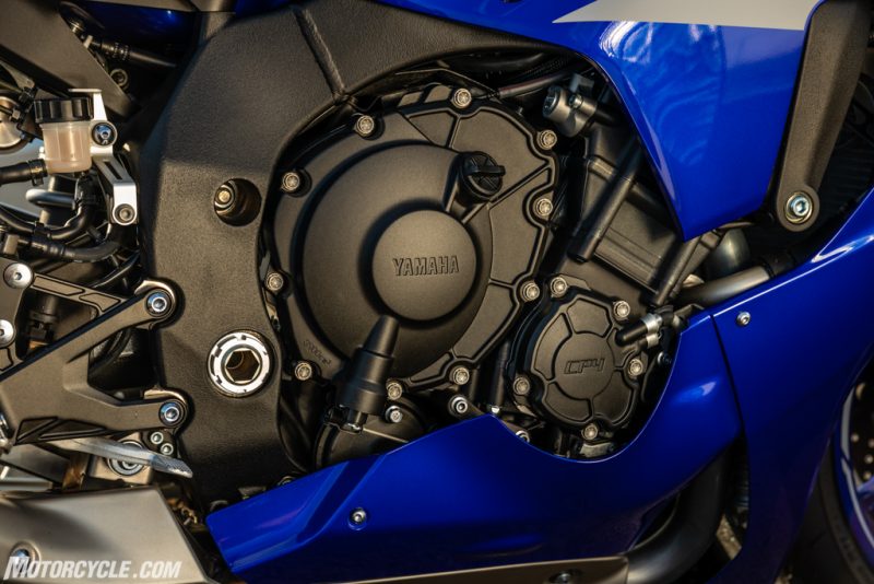 2020 YZF R1 18