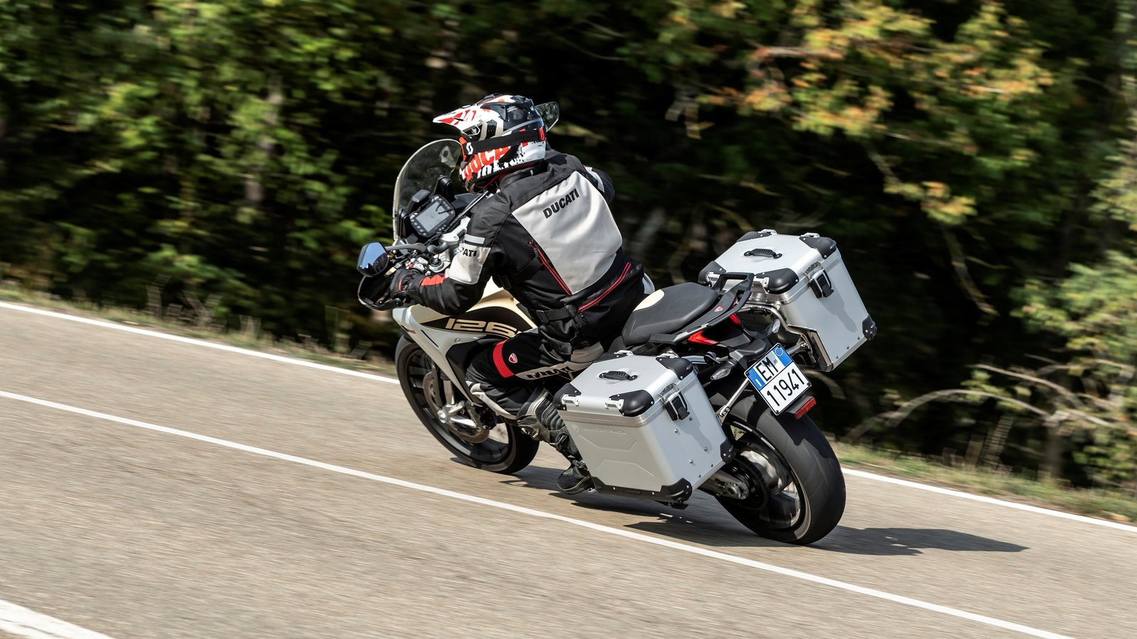 2019 multistrada1260 enduro 31