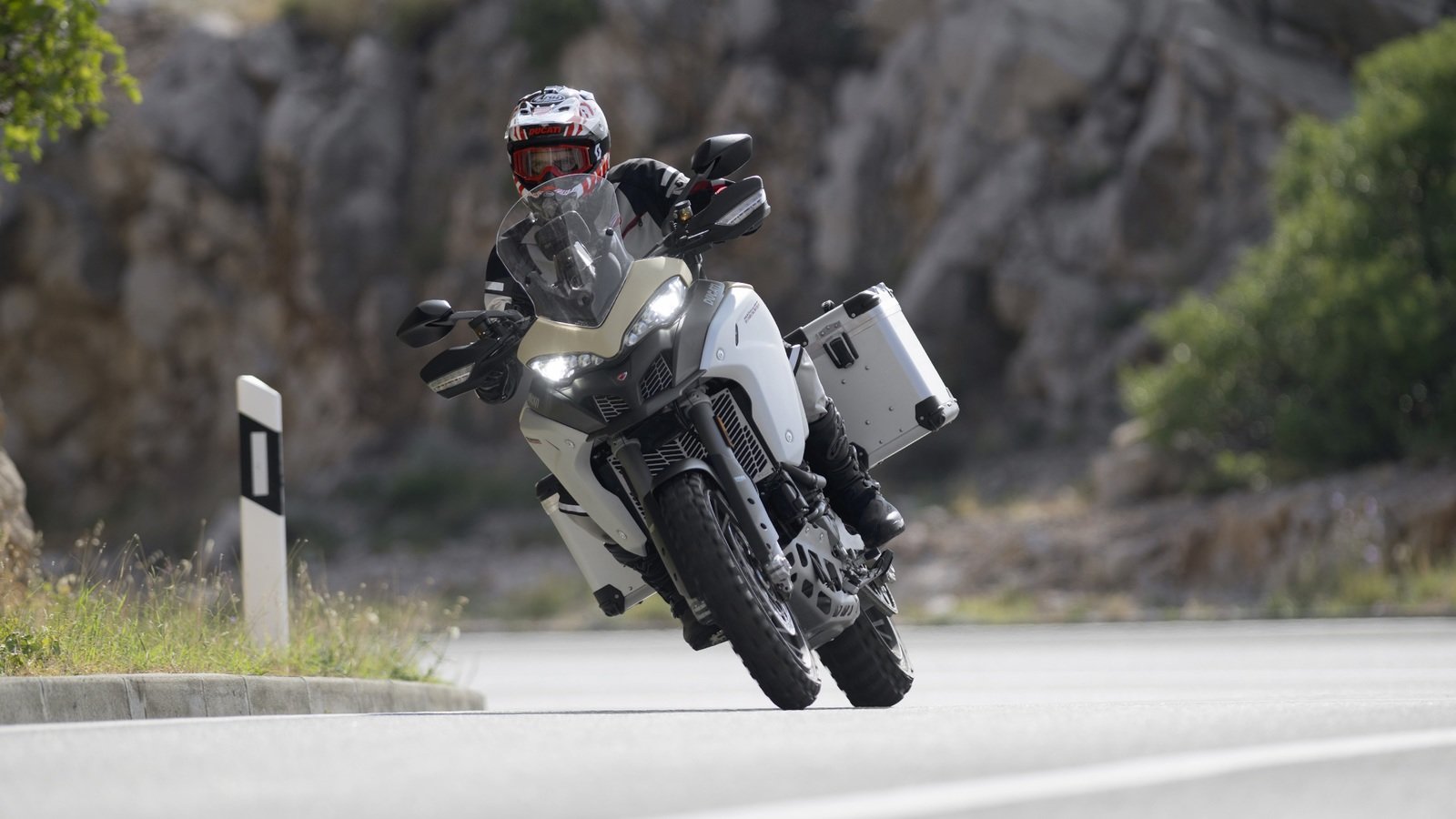 2019 multistrada1260 enduro 4