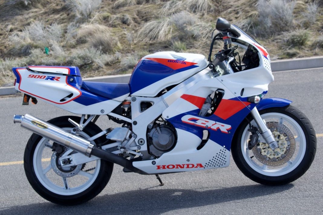 Honda cbr900rr 2002