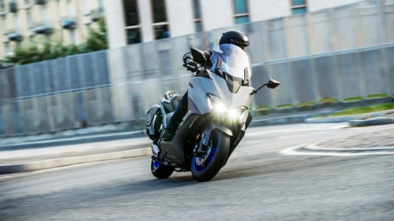 2020 Yamaha TMax 560 2