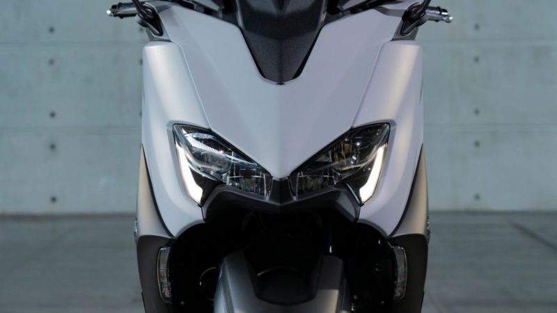 2020 Yamaha TMax 560 6