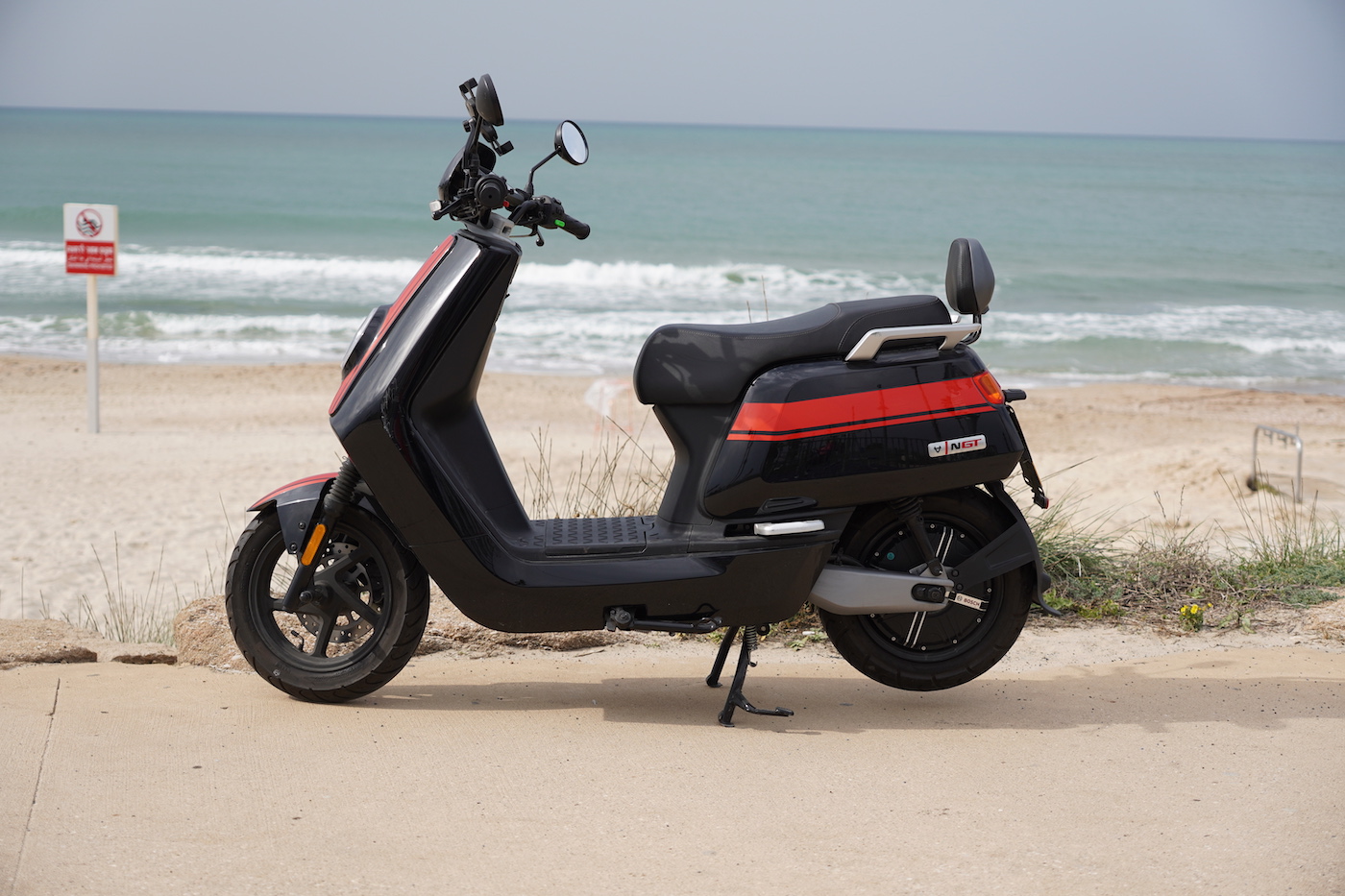 niu ngt e scooter review 18