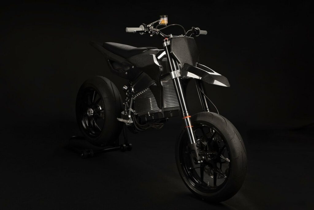 LIION Supermoto