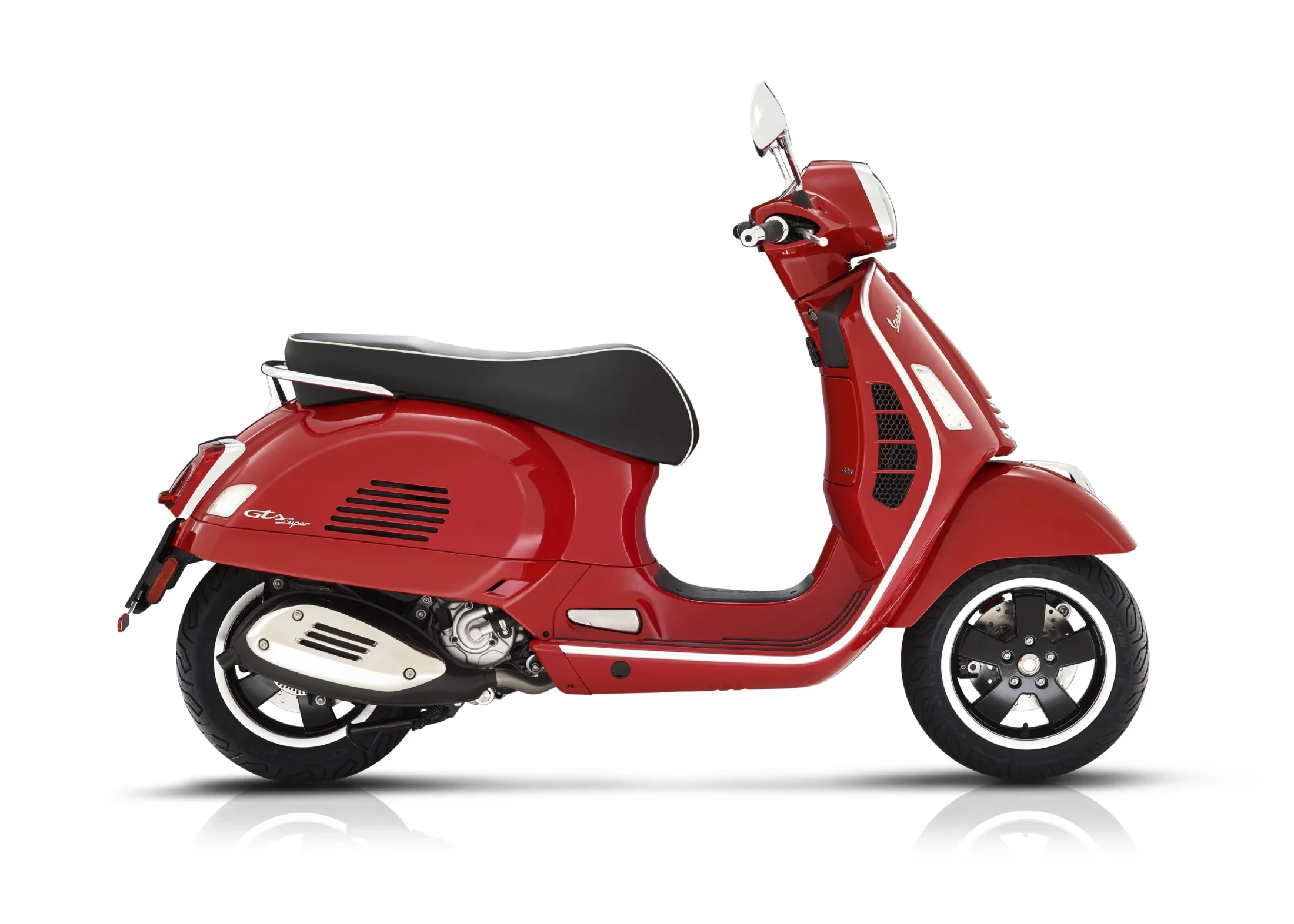 Vespa GTS Sport 300 5 scaled