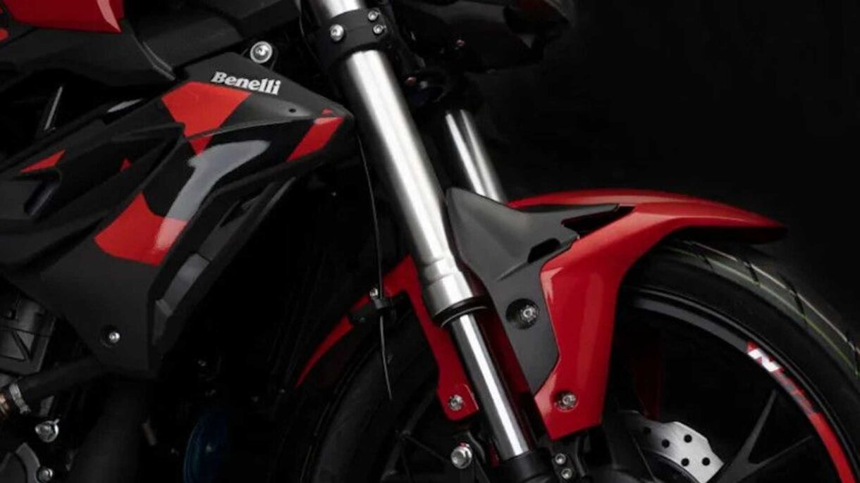 2023 benelli tnt25n storms into the malaysian market 3