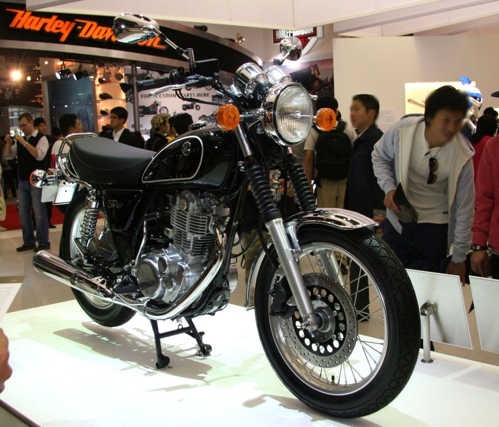 Yamaha SR400