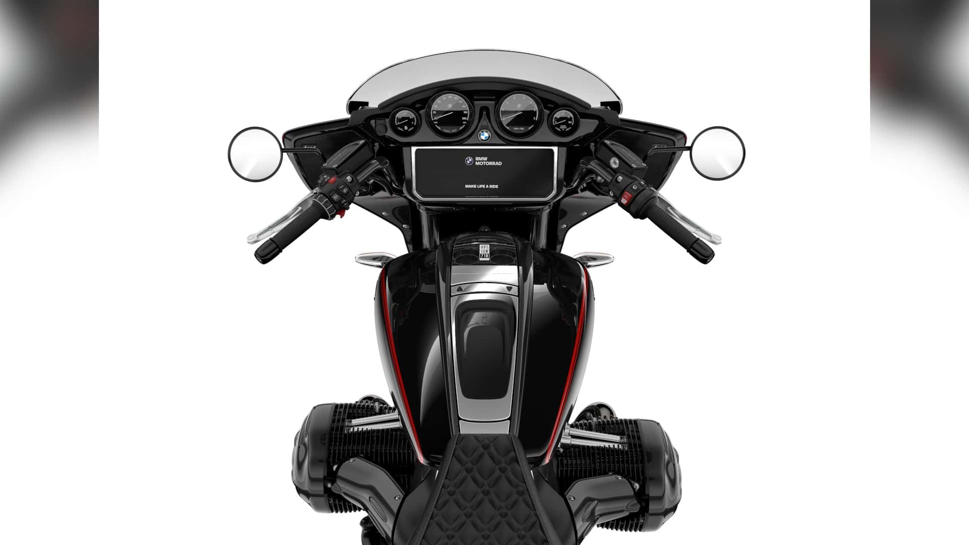 2024 bmw r 18 b black cockpit view