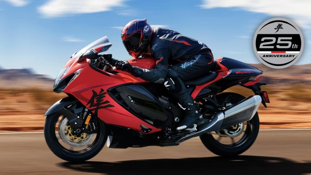 Suzuki Hayabusa - Dünyanın En İkonik En Hızlı Motosikletinin 25 Yılı