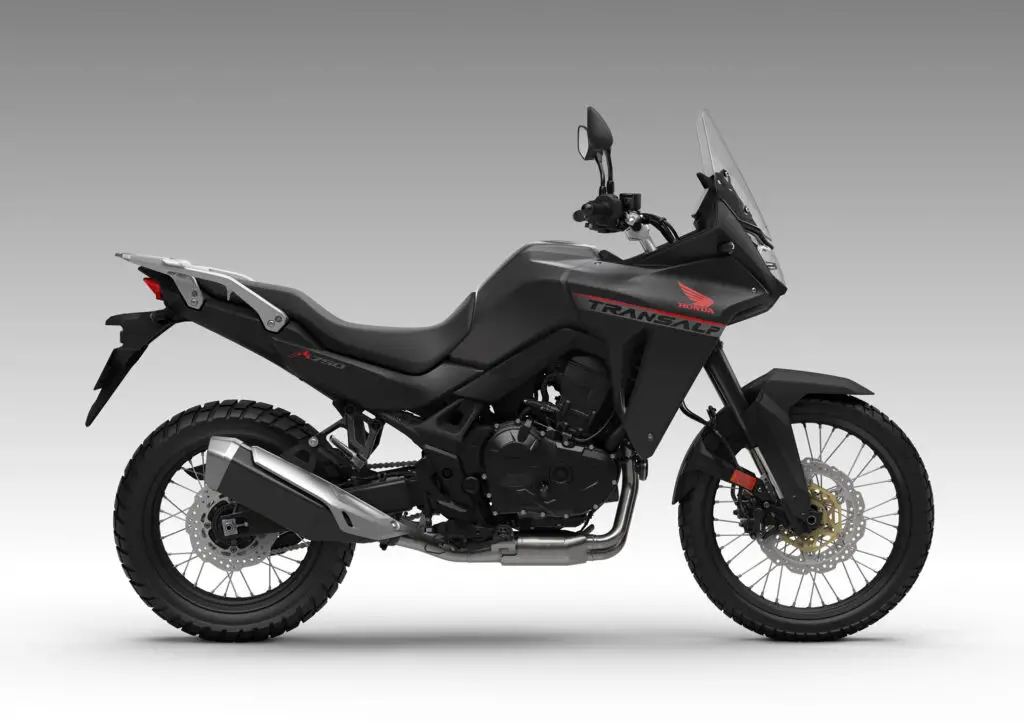 HONDA XL750 TRANSALP 2023, yakıt tüketimi