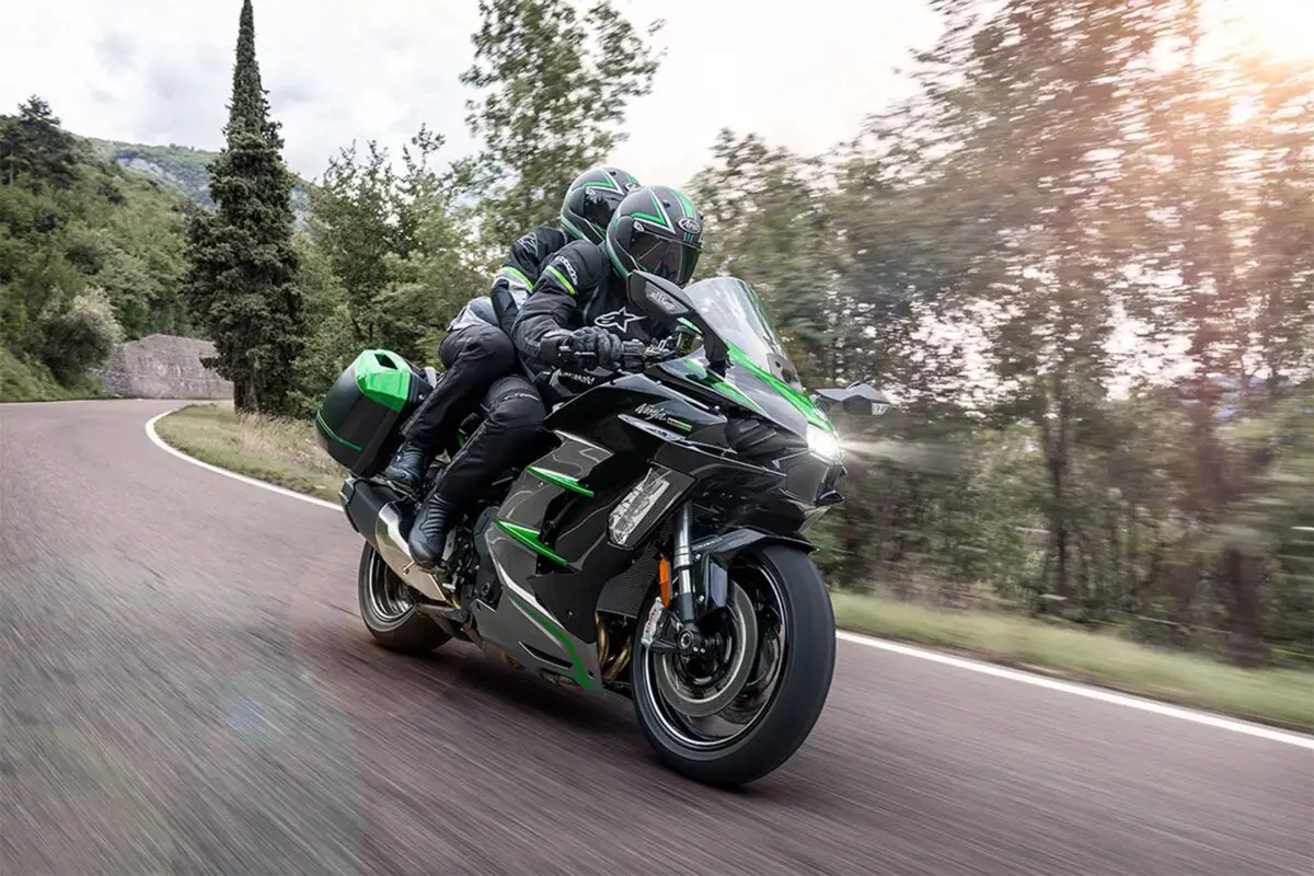 2024 Kawasaki Ninja H2 SX SE, Çok Agresif Çok Hızlı