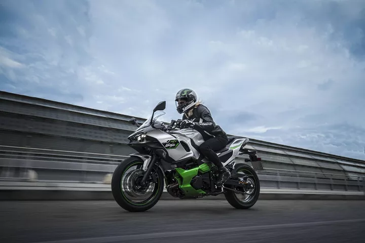 2024 Kawasaki Ninja 7 Hibrid