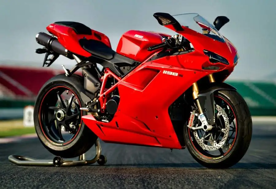 2010 Ducati 1198S Yakıt Tüketimi ve Teknik Özellikleri
