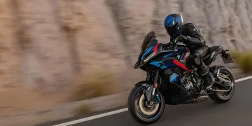 2024 BMW M1000XR