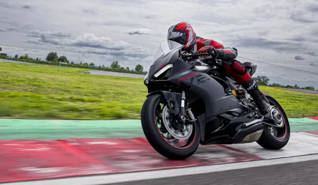 2025 Ducati Panigale V2