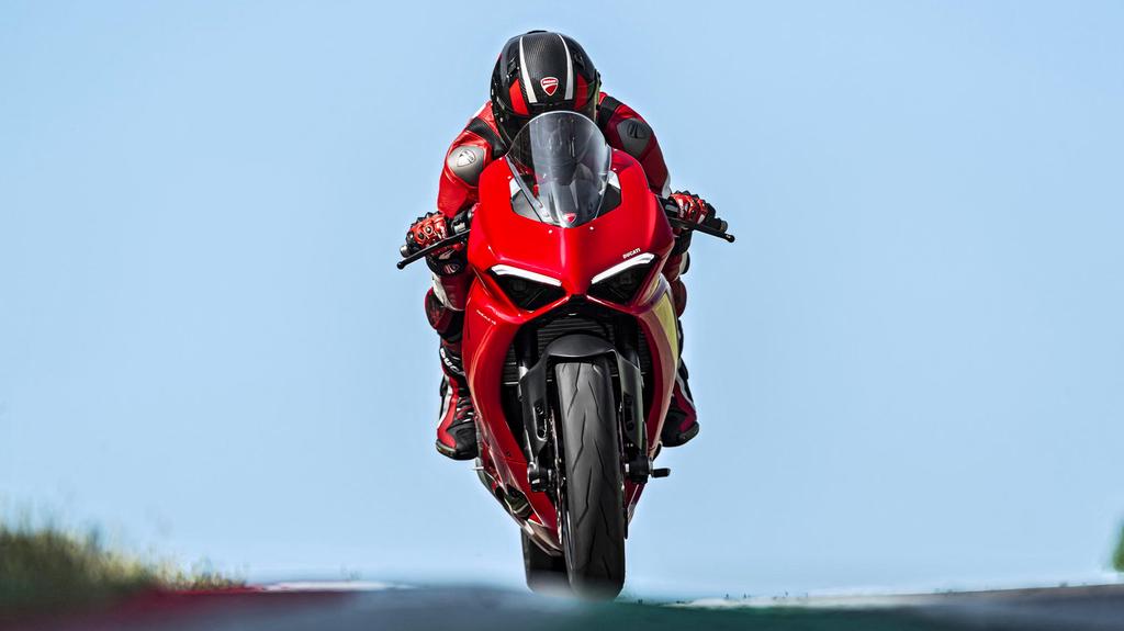 2025 Ducati Panigale V2e