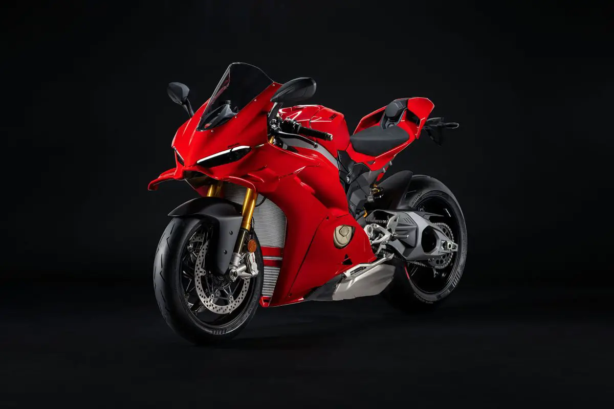 2025 Ducati Panigale V4 2