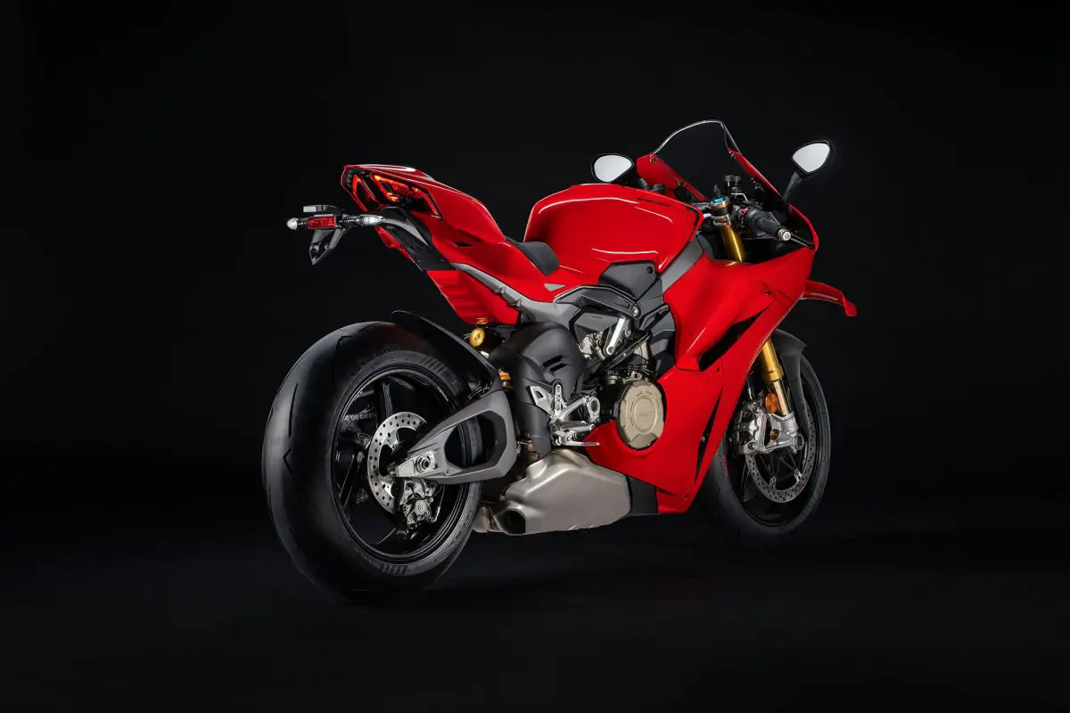 2025 Ducati Panigale V4 3