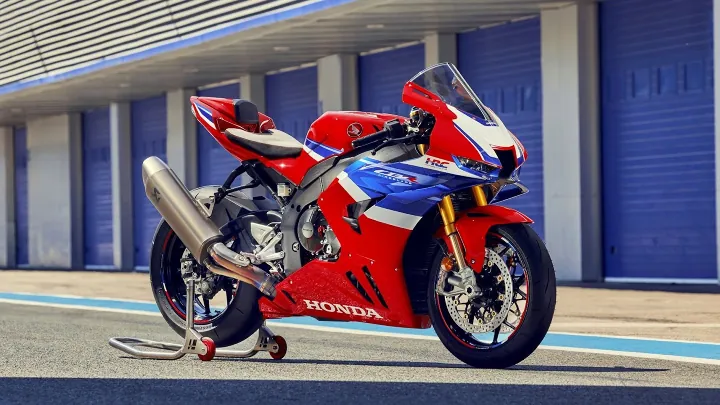 honda cbr1000rr r fireblade sp 2025