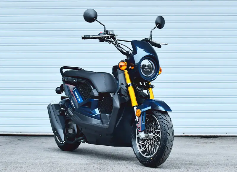 Haochen HS 150, a Chinese scooter inspired by American cruiser motorcycles