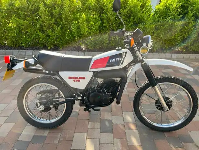 Yamaha DT175MX 3