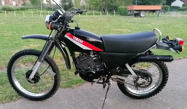 Yamaha DT 175 MX - 1980 Specifications and Reviews