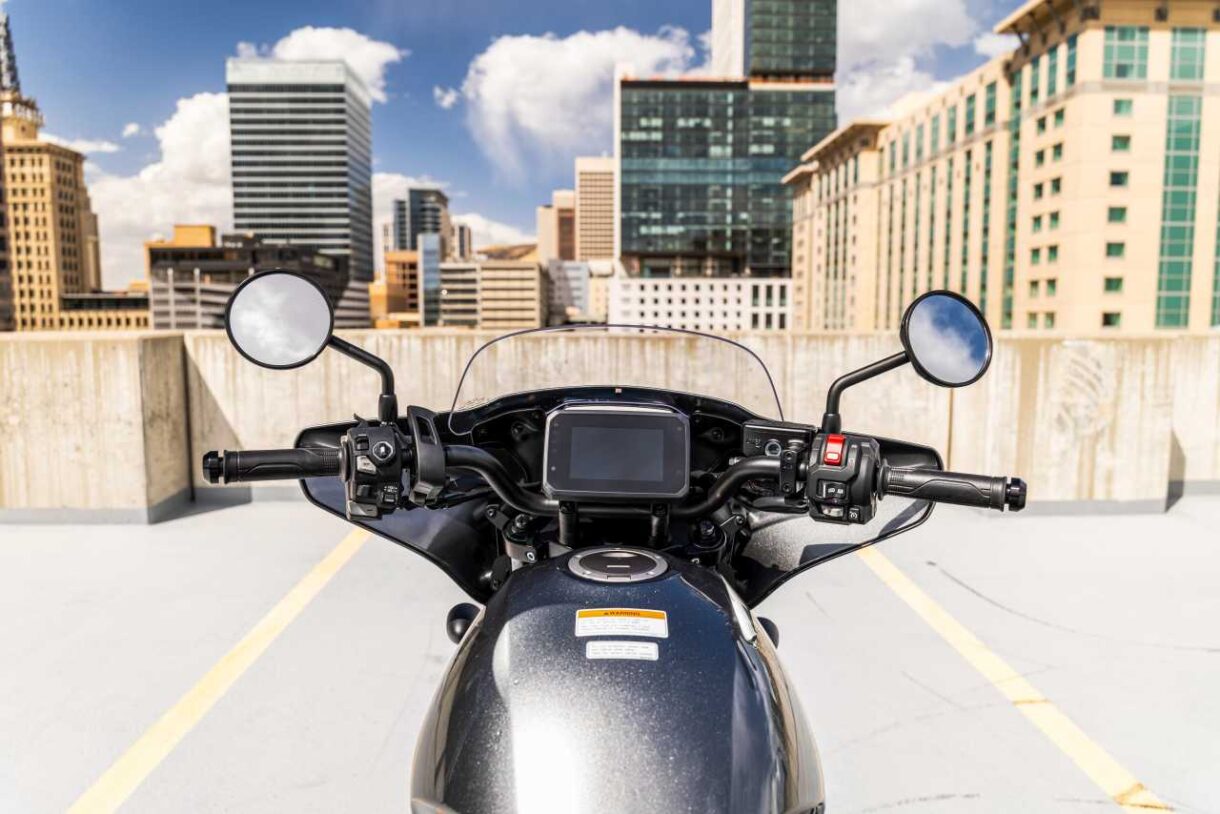 25 Honda Rebel 1100 T cockpit 2