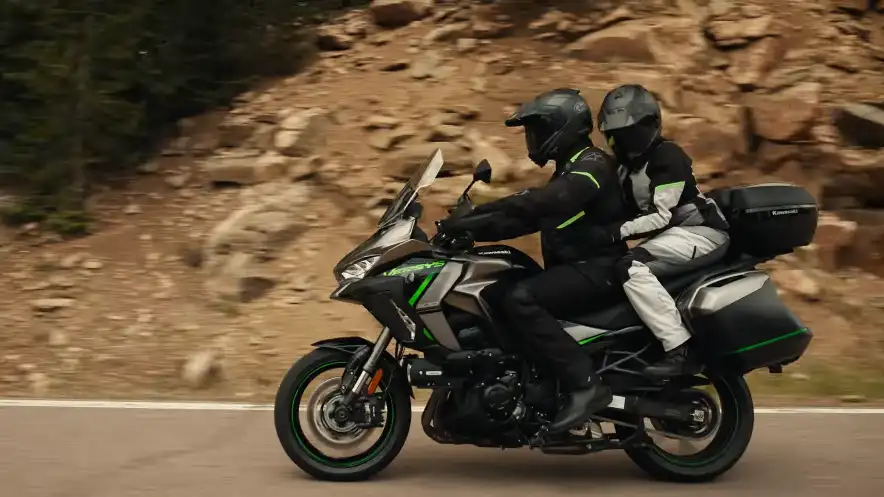 Kawasaki Motors New Versys 1100 2