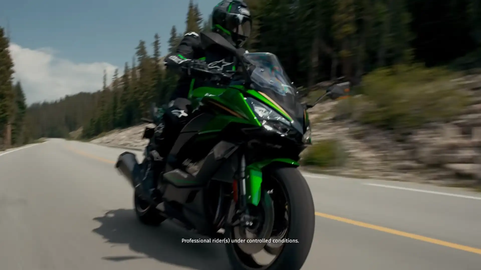 Kawasaki USA The New 2025 Ninja 1100SX ABS 2