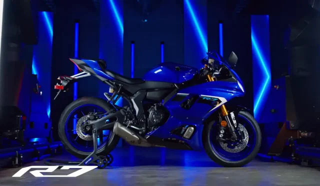 2025 Yamaha R7 Geliyor