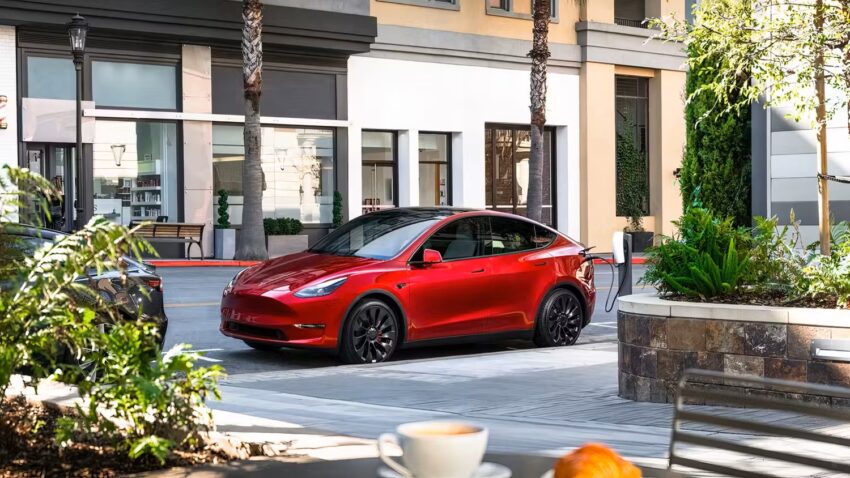 İşte Tesla Model Y’nin 1 Yıl Sonra Değer Kaybetmesinin Sebebi