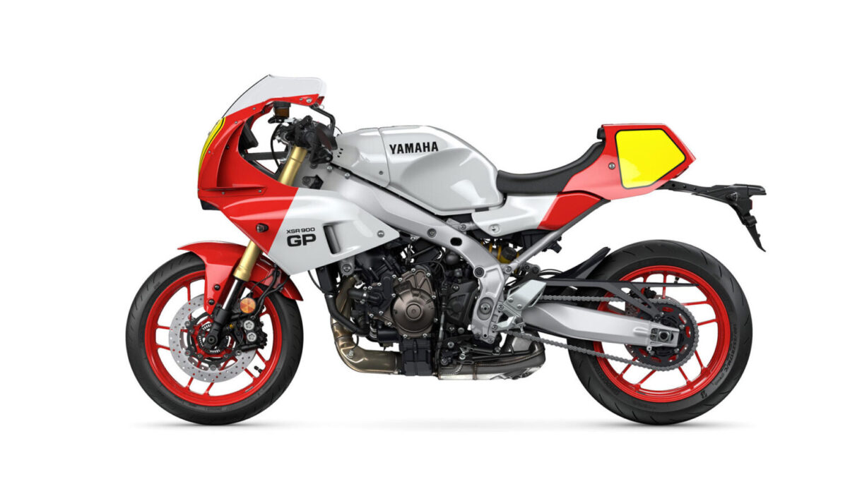 2024 Yamaha XSR900GP3 1536x864 1