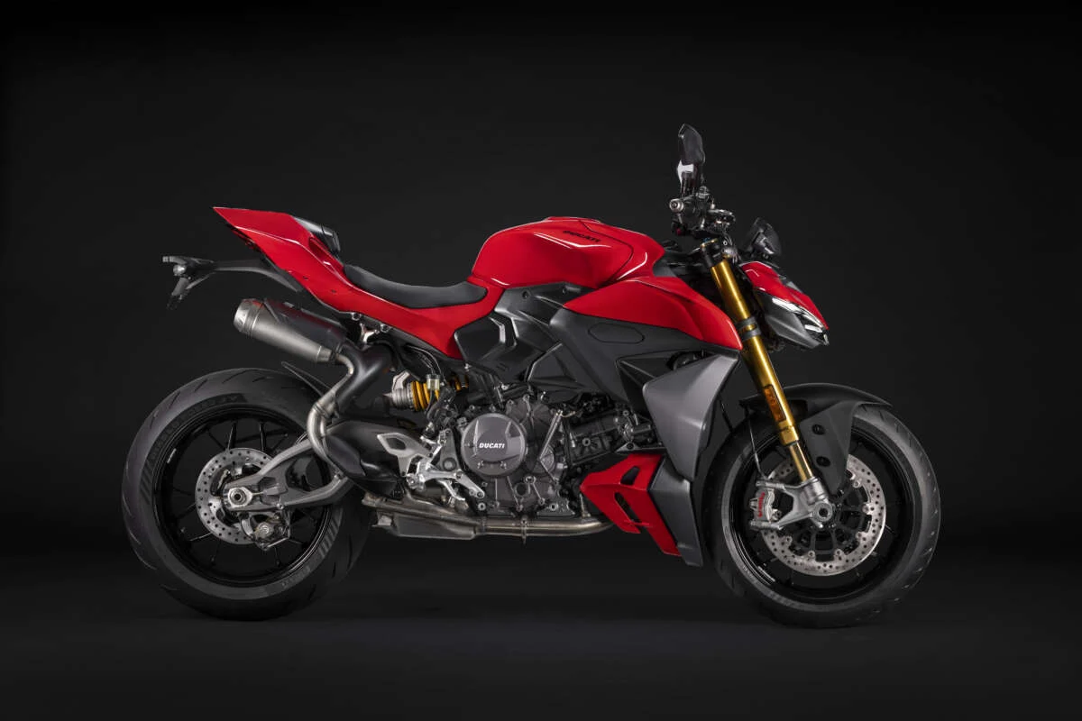 2025 Ducati Streetfighter V2 14 1200x800 1