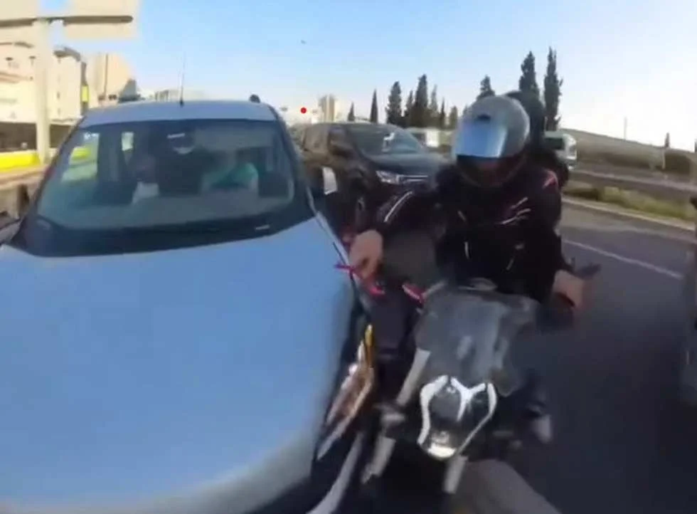 Emniyet Şeridinde Hız Kazaya Sebebiyet Verdi