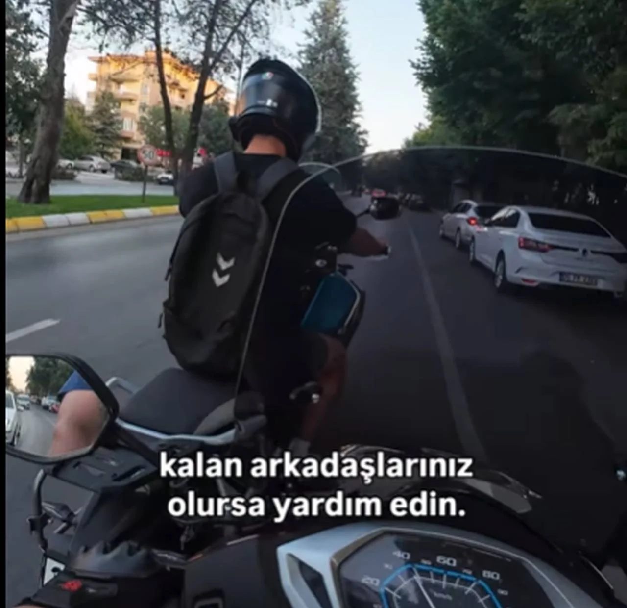Motorcu motorcunun dostudur